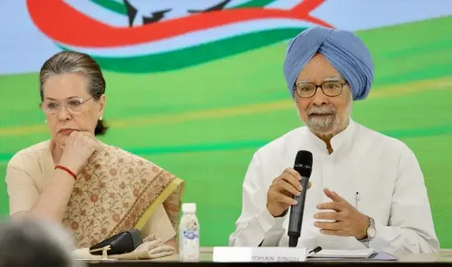 मनमोहन सिंह और गांधी परिवार के 'खट्टे' रिश्ते: 2013 के अध्यादेश-कांड से अस्थि विसर्जन तक