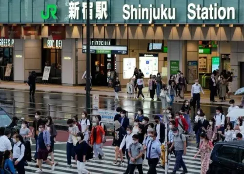 Japan's population drops below 120 million for first time in 42 years