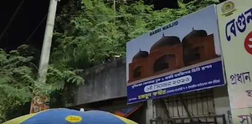What Are the Political Implications of New Babri Masjid Posters in Murshidabad?