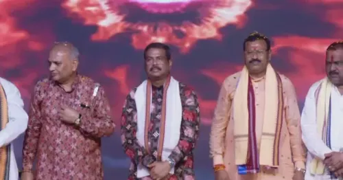 Pradhan joins Ramleela live from Sambalpur