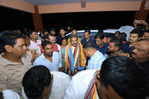 Pradhan Meets Redhakhol Residents, Backs 'Double Engine' Growth
