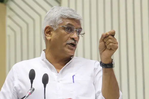 क्या प्रधानमंत्री मोदी के नेतृत्‍व में रेल इंफ्रास्ट्रक्चर में सुधार हो रहा है? - गजेंद्र सिंह शेखावत