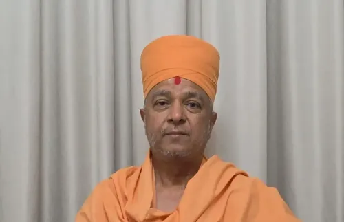 PM मोदी के 76वें जन्मदिन पर BAPS के ब्रह्मविहारी स्वामी ने दी बधाई, 'भारत की गरिमा बढ़ाई' की सराहना