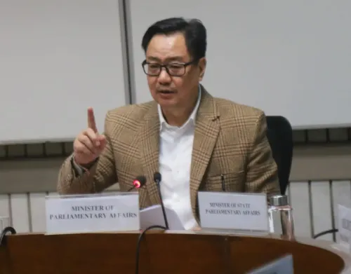 क्या विपक्ष प्रदूषण पर चर्चा से भागा? सदन में हंगामा : किरेन रिजिजू