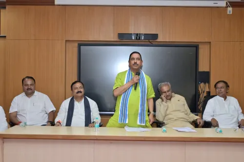 Pralhad Joshi campaigns for BJP's Sankanur at Dharwad Agri University