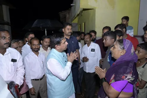 Pralhad Joshi condoles death of BJP worker Ajjappa Byahatti