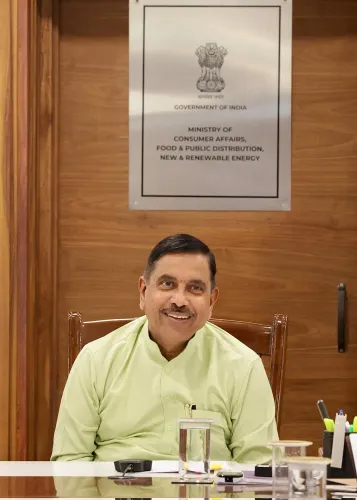 Pralhad Joshi Reviews Onion Procurement to Stabilise Prices