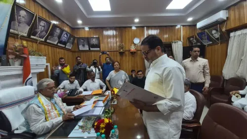 प्रशांत किशोर ने बिहार विधायक के रूप में ली शपथ, बांकीपुर में 19,324 वोटों से जीत के बाद जन सुराज की विधानसभा में पहली एंट्री