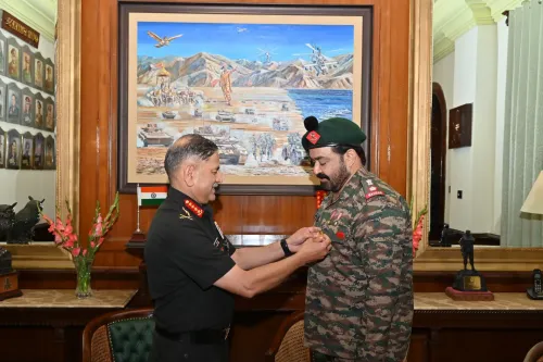 क्या प्रसिद्ध अभिनेता और लेफ्टिनेंट कर्नल मोहनलाल को सेना प्रमुख ने सम्मानित किया?