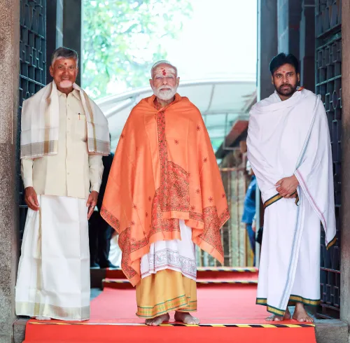 Did PM Modi Pray for the Well-being of Indians After Visiting Srisailam Temple?