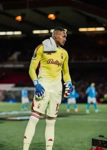 Is Nottingham Forest's Goalkeeper John Victor Out for the Entire Season?