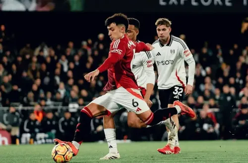 Premier League: Martinez's Fortunate Goal Secures 1-0 Victory for Man United Against Fulham