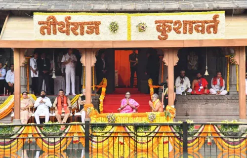 President Murmu Performs Dhwajstambh Puja for Nashik Simhastha 2027