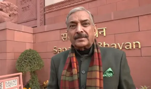 क्या पृथ्वीराज चव्हाण के बयान ने राजनीतिक घमासान को जन्म दिया? प्रमोद तिवारी का इंदिरा गांधी पर बयान