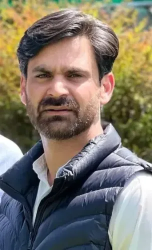 क्या पुलवामा विधायक वहीद उर रहमान पारा ने मनोज सिन्हा को पत्र लिखकर जेकेसीसीई परीक्षा में आयु सीमा में छूट की मांग की?