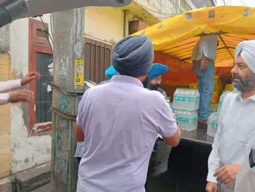 How is the Akali Dal Supporting Flood-Hit Areas?