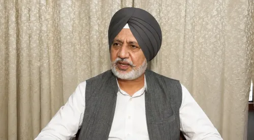 AAP नेता बलतेज सिंह पन्नू का दावा: 72 लाख महिलाएं 'मावां धीयां' योजना से जुड़ीं, कांग्रेस छात्र आंदोलन हाइजैक कर रही