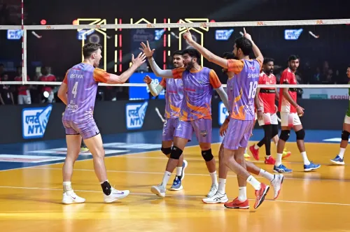 Can Mumbai Meteors Maintain Their Perfect Streak After Defeating Calicut Heroes 3-0?