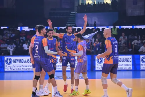 How Did Mumbai Meteors Overcome Kochi Blue Spikers?