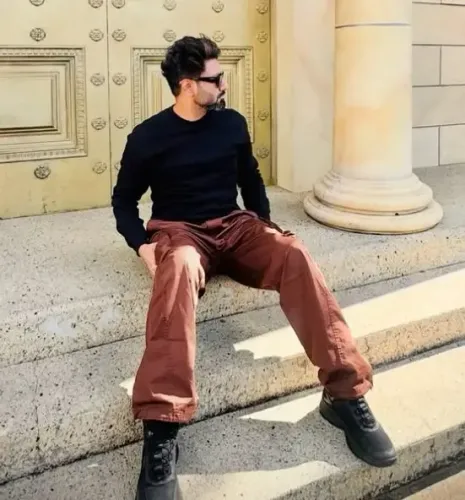 क्या 7 साल की उम्र से संगीत सीखकर मिथुन ने अपनी पहचान बनाई है?