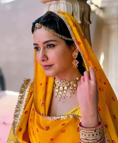 How Many Times Did Raashii Khanna Redo Her Look for '120 Bahadur'?