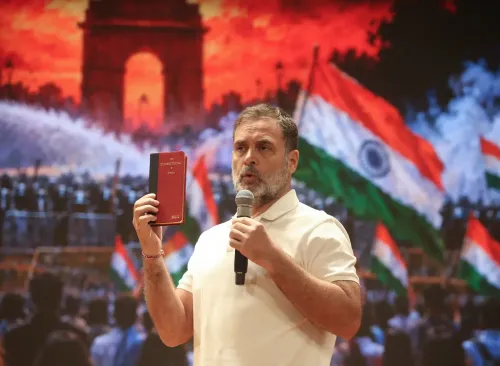 राहुल गांधी समेत INDIA गठबंधन के 11 नेताओं ने चुनाव आयोग के खिलाफ सुप्रीम कोर्ट में याचिका दाखिल की