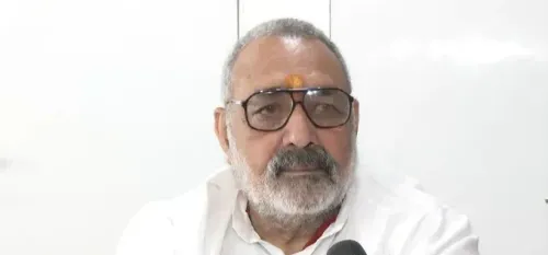 गिरिराज सिंह का राहुल गांधी पर पलटवार: 'दलित नहीं, सत्ता की चिंता है उन्हें'