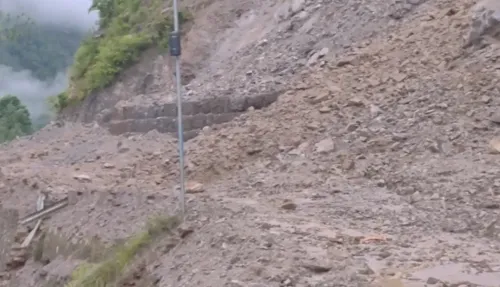 How is Rain Fury Affecting Badrinath Highway in Uttarakhand?