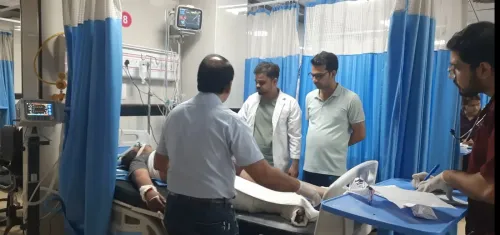 कोटा में दिल्ली-मुंबई एक्सप्रेसवे पर मिनी बस पुल से गिरी, 8 श्रद्धालुओं की मौत; 15 से अधिक घायल