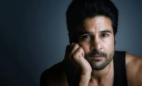 Rajeev Khandelwal reveals organic beauty secrets: cucumber, tomato, multani mitti