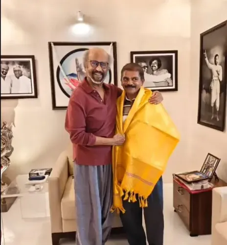 Did Rajinikanth Gift a Gold Chain to His Madurai Fan Who Sells Parottas for Just Rs 5?