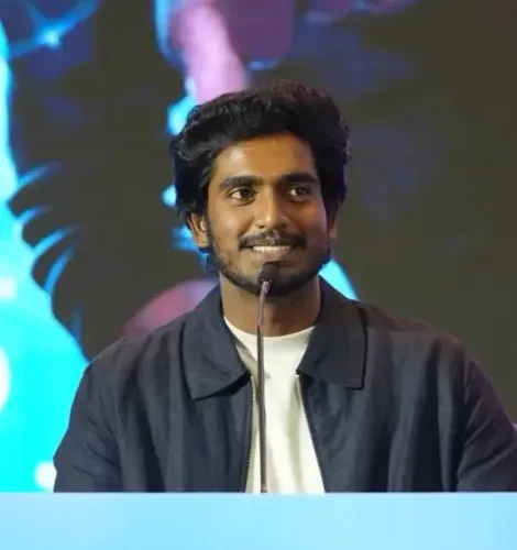 How did Rajinikanth's words 'Nee Nadi Kanna' help Abishan Jeevinth overcome his insecurities?