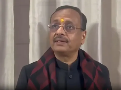 क्या राजीव गांधी के समय से कांग्रेस के लिए विदेश दौरा सनसनी पैदा करने का माध्यम बन गया?