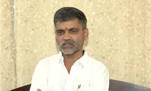 महाराष्ट्र के किसान-युवा मुद्दे लेकर NCP (SP) के 8 सांसद PM मोदी से मिले, कर्ज माफी और सूखे पर जोर