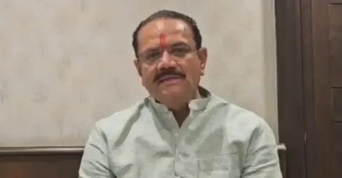 गुजरात: कृषि मंत्री जीतू वघानी का आदेश — सभी सरकारी दफ्तर, यूनिवर्सिटी और कॉर्पोरेशन पर लगेंगे सोलर रूफटॉप