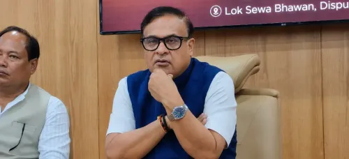 असम में 100% आधार नामांकन पूर्ण: CM हिमंता का 18+ के लिए नया कार्ड बनाने पर रोक का ऐलान