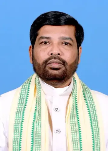 कांग्रेस ने गायब विधायक दशरथी गमांग को जारी किया कारण बताओ नोटिस, अनुशासन तोड़ने का आरोप