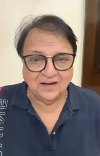 राकेश बेदी ने थियेटर में वीडियो बनाने वालों से की अपील, स्पॉइलर डालकर दूसरों का मजा न बिगाड़ें