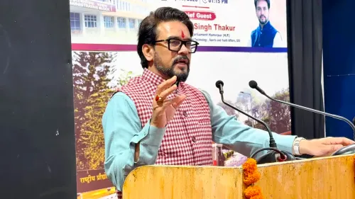अनुराग ठाकुर का कांग्रेस पर तंज: 'राम भक्तों पर गोली चलवाने वालों को रातोंरात राम याद आए'