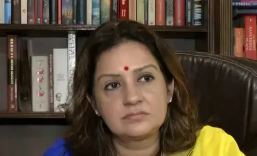 राम मंदिर चढ़ावा चोरी पर प्रियंका चतुर्वेदी का हमला: पूरे ट्रस्ट का पुनर्गठन हो, राम भक्तों को मिले जिम्मेदारी