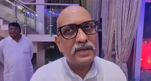 राम मंदिर ट्रस्ट में पहले सीईओ की नियुक्ति पर अजय राय का हमला, चढ़ावा विवाद में जवाबदेही की माँग