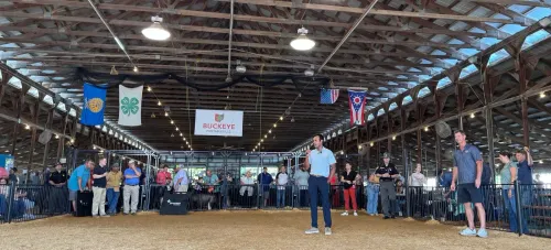 Ramaswamy Backs US Farmers at Hog Show Visit