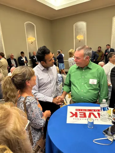 Ramaswamy Meets Ohio Families, Pushes Economic Growth Agenda