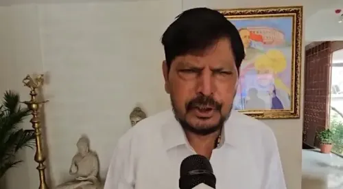 Tiger Shroff firing: Athawale blames Bishnoi gang, urges no politicisation