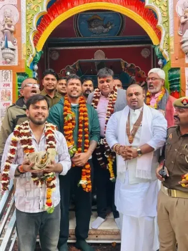 क्या क्रिकेटर उमेश यादव रामलला के दर्शन के लिए अयोध्या पहुंचे?