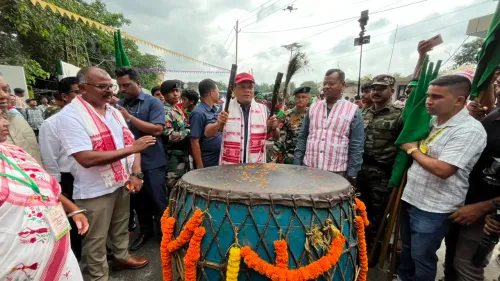 रांची में दो दिवसीय आदिवासी महोत्सव शुरू, 10 हजार कलाकारों की जतरा ने सड़कों को बनाया सांस्कृतिक मंच