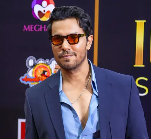 Randeep Hooda on International Tiger Day: Save habitats, save ourselves