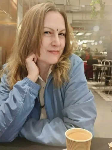 दीपिका की चुप्पी पर सुजैन बर्नर्ट की नाराजगी, रणवीर की फिल्म 'धुरंधर' की चर्चा