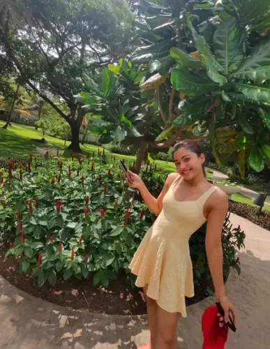 Rashmika Mandanna makes the most of her short 'girl's trip' to Sri Lanka 