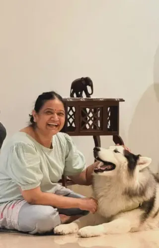 क्या रश्मिका मंदाना ने विजय देवरकोंडा की मां को जन्मदिन की शुभकामनाएं दीं?